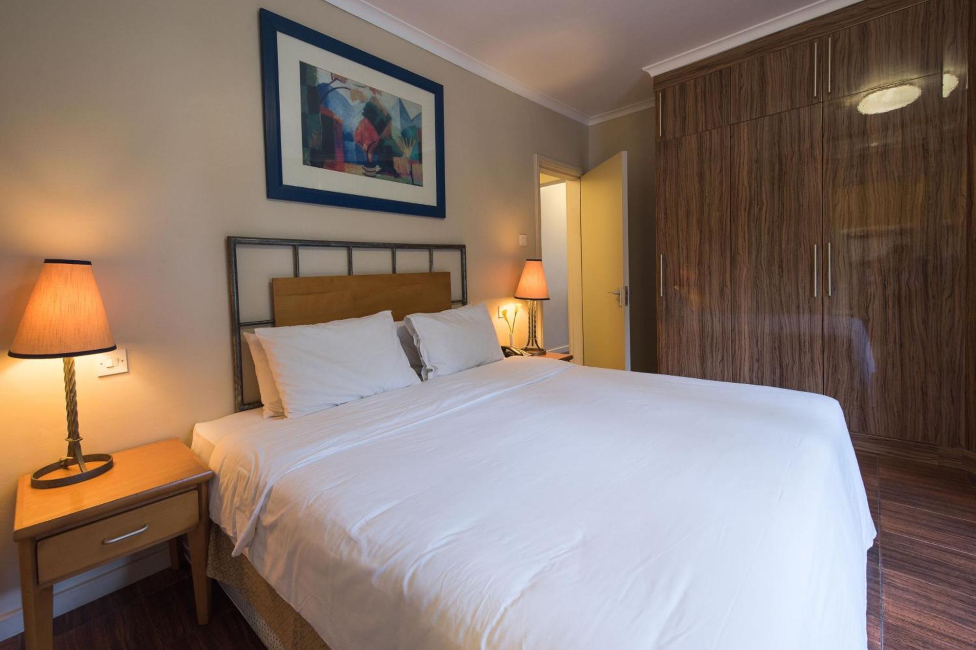 Protea Hotel By Marriott Dar Es Salaam Oyster Bay Extérieur photo