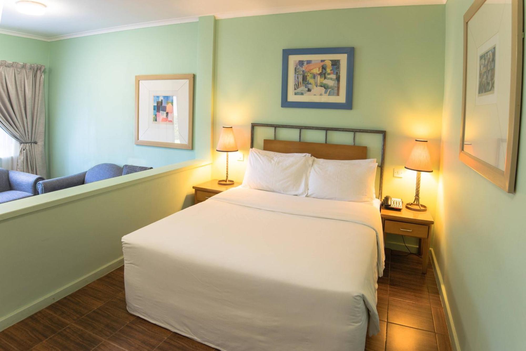Protea Hotel By Marriott Dar Es Salaam Oyster Bay Extérieur photo